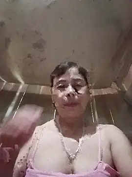 Snapshot of Kiki_sexyy chatting on 07-02-26, 04:40 Kiki sexyy online show from 07-02-26, 04:40