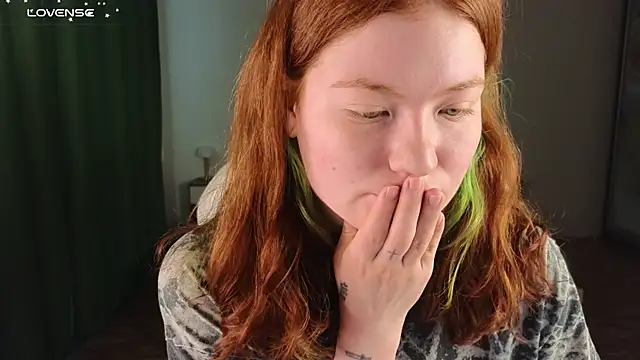 Snapshot of YourGingerCute chatting on 06-02-26, 12:40 YourGingerCute online show from 06-02-26, 12:40