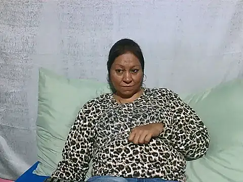 IndianSexyMilf69 online show from 06-13-26, 05:27