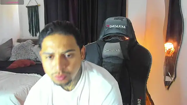 Snapshot of alejo_mujica chatting on 07-17-26, 05:18 alejo mujica online show from 07-17-26, 05:18