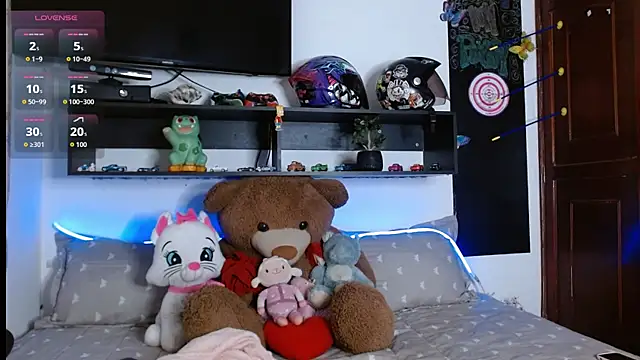 Snapshot of Laila_bunny chatting on 07-08-26, 12:31 Laila bunny online show from 07-08-26, 12:31