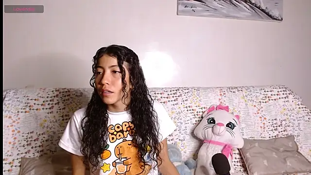 Snapshot of Laila_bunny chatting on 07-26-26, 06:21 Laila bunny online show from 07-26-26, 06:21