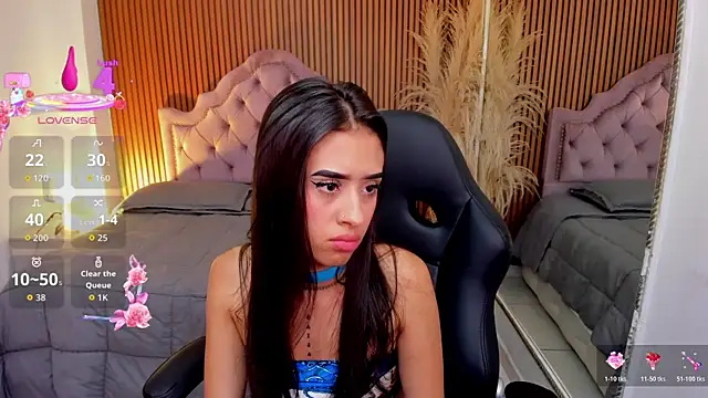 Snapshot of GabyOwens1 chatting on 06-12-26, 02:16 GabyOwens1 online show from 06-12-26, 02:16