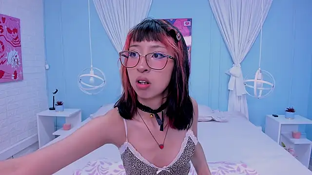 Snapshot of Venus_Rouge chatting on 07-01-26, 03:30 Venus Rouge online show from 07-01-26, 03:30