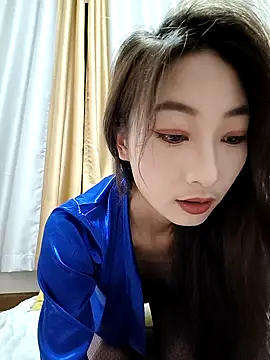 Snapshot of Aloe-20 chatting on 06-18-26, 06:34 Aloe-20 online show from 06-18-26, 06:34