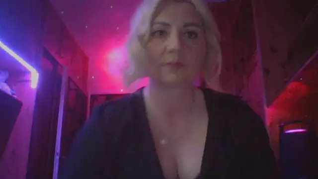 Snapshot of LunaaKiss chatting on 06-06-26, 10:47 LunaaKiss online show from 06-06-26, 10:47
