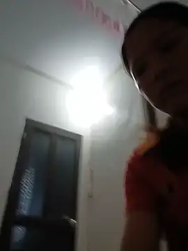 Snapshot of -Maya-a chatting on 06-17-26, 02:18 -Maya-a online show from 06-17-26, 02:18
