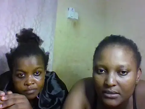 Snapshot of Hotsexy_caramel chatting on 05-31-26, 02:13 Hotsexy caramel online show from 05-31-26, 02:13