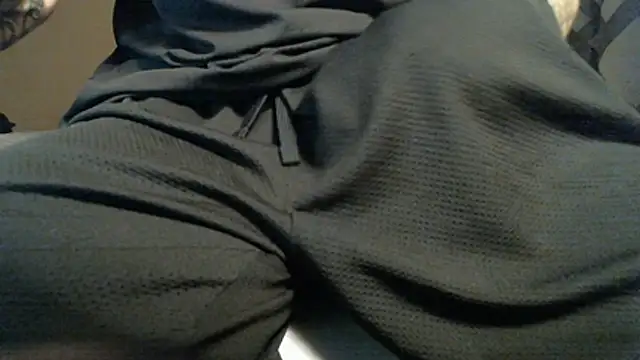 Snapshot of LilDaddyX chatting on 07-22-26, 01:41 LilDaddyX online show from 07-22-26, 01:41