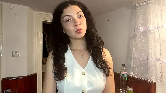Snapshot of MargyClingingsmith chatting on 07-03-26, 06:58 MargyClingingsmith online show from 07-03-26, 06:58