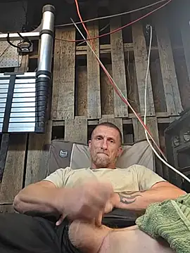 Snapshot of codeman111585 chatting on 08-01-26, 10:36 codeman111585 online show from 08-01-26, 10:36