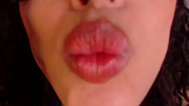 Snapshot of Alexa_Rios_ chatting on 06-19-26, 10:13 Alexa Rios online show from 06-19-26, 10:13