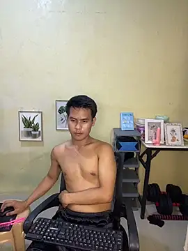 Snapshot of Asianboy_2000 chatting on 06-10-26, 10:36 Asianboy 2000 online show from 06-10-26, 10:36