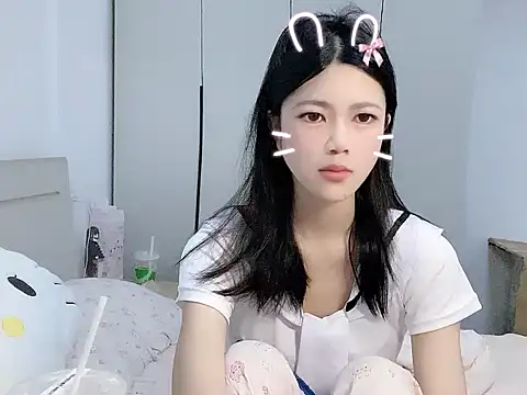 Snapshot of lubaobao777 chatting on 06-27-26, 10:42 lubaobao777 online show from 06-27-26, 10:42