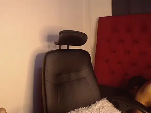 Snapshot of Faith_Dearest chatting on 06-20-26, 11:02 Faith Dearest online show from 06-20-26, 11:02
