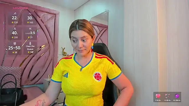 pamelaQenn2 online show from 06-17-26, 07:48