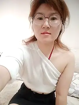 Snapshot of gaoyan880526 chatting on 06-21-26, 06:38 gaoyan880526 online show from 06-21-26, 06:38