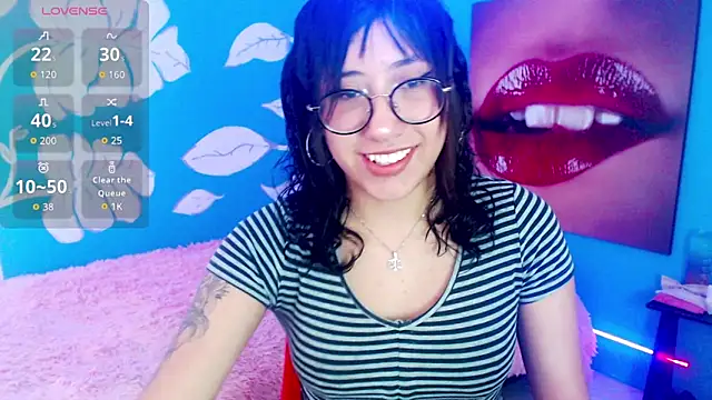 Snapshot of eli_doll chatting on 06-19-26, 11:25 eli doll online show from 06-19-26, 11:25
