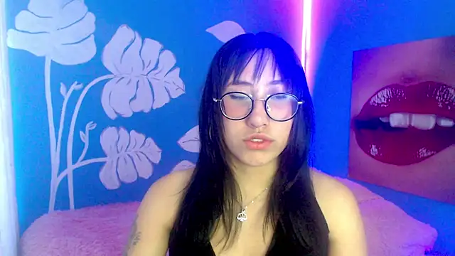 Snapshot of eli_doll chatting on 07-06-26, 11:07 eli doll online show from 07-06-26, 11:07
