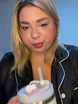 cutestsnoww online show from 06-04-26, 12:33