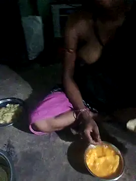Snapshot of desiwife123coupl chatting on 06-03-26, 05:29 desiwife123coupl online show from 06-03-26, 05:29