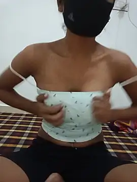 Snapshot of cute_dipti chatting on 07-12-26, 01:46 cute dipti online show from 07-12-26, 01:46