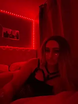 Snapshot of PrettyBarbiexx chatting on 05-31-26, 10:00 PrettyBarbiexx online show from 05-31-26, 10:00