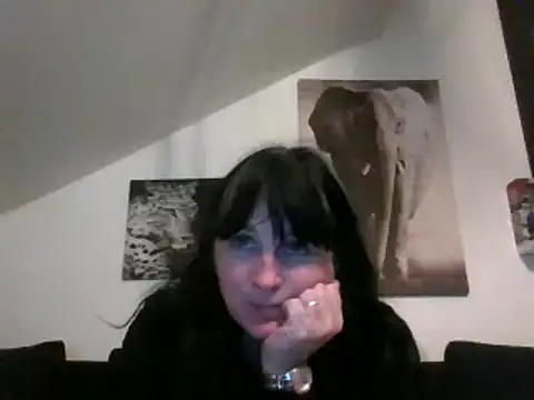 Snapshot of sexujuly88 chatting on 09-24-25, 09:18 sexujuly88 online show from 09-24-25, 09:18