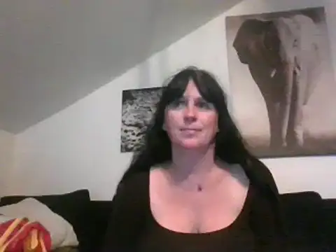 Snapshot of sexujuly88 chatting on 10-02-25, 08:49 sexujuly88 online show from 10-02-25, 08:49
