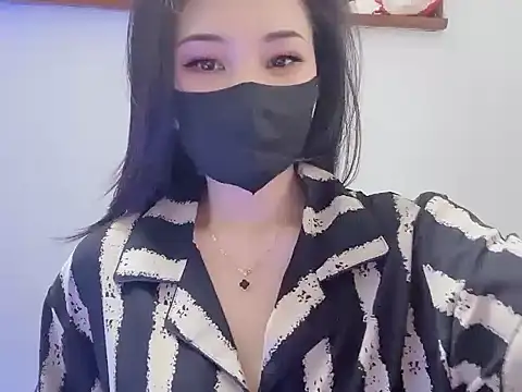 Annie Nie online show from 07-17-26, 08:32