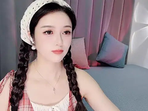 Momo-Wow online show from 06-04-26, 06:19