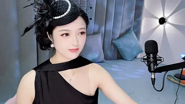 Momo-Wow online show from 06-25-26, 06:07