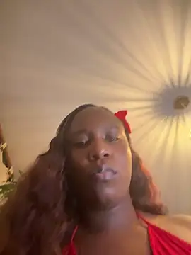Dulceyesi online show from 06-15-26, 05:09