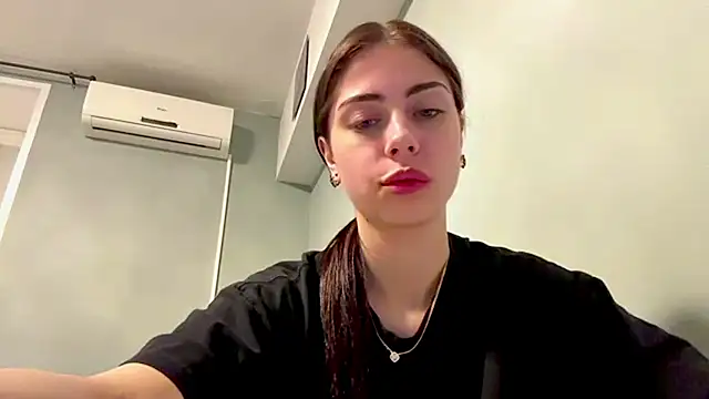 LianaMagic online show from 06-01-26, 05:03