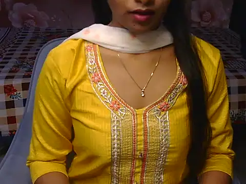 Snapshot of givenchilly chatting on 07-08-26, 05:12 givenchilly online show from 07-08-26, 05:12