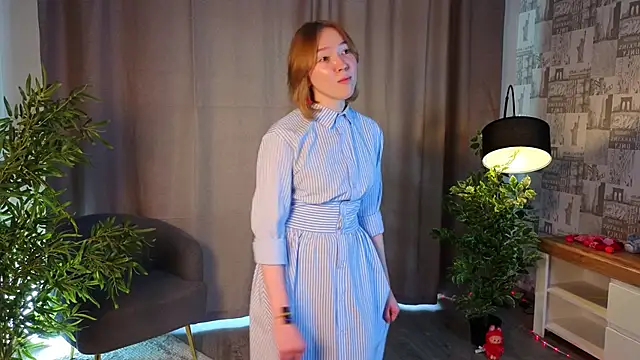 LeliaSavich online show from 06-04-26, 01:11