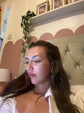 Snapshot of Regan_x24 chatting on 06-02-26, 10:56 Regan x24 online show from 06-02-26, 10:56