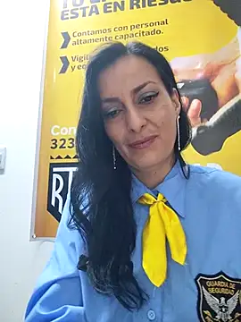 Snapshot of ALEJANDRA__28 chatting on 06-18-26, 02:10 ALEJANDRA 28 online show from 06-18-26, 02:10
