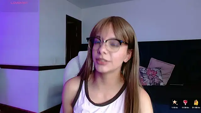 Snapshot of Peytongh_ chatting on 06-13-26, 07:23 Peytongh online show from 06-13-26, 07:23