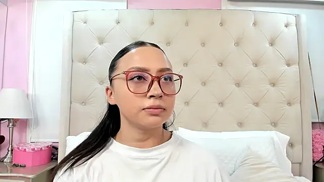 Snapshot of alana_taylor_bss chatting on 07-18-26, 10:13 alana taylor bss online show from 07-18-26, 10:13