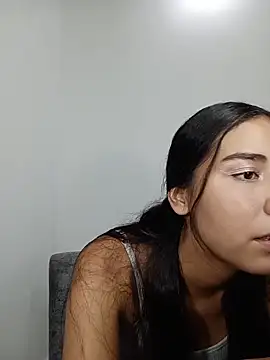 Danna Petite88 online show from 06-04-26, 12:27