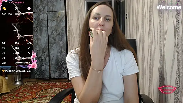 Snapshot of Yevgeshka-Milashka chatting on 11-22-25, 06:51 Yevgeshka-Milashka online show from 11-22-25, 06:51