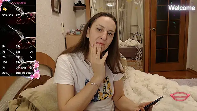 Yevgeshka-Milashka online show from 12-18-25, 04:07