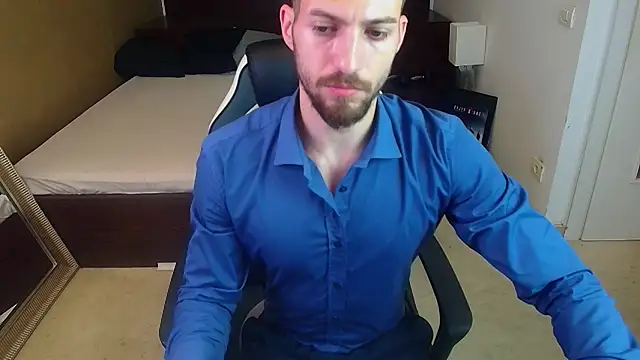 Snapshot of FelixRook chatting on 07-18-26, 04:16 FelixRook online show from 07-18-26, 04:16