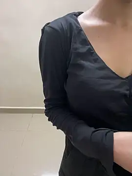 Shefali 01 online show from 06-06-26, 07:24