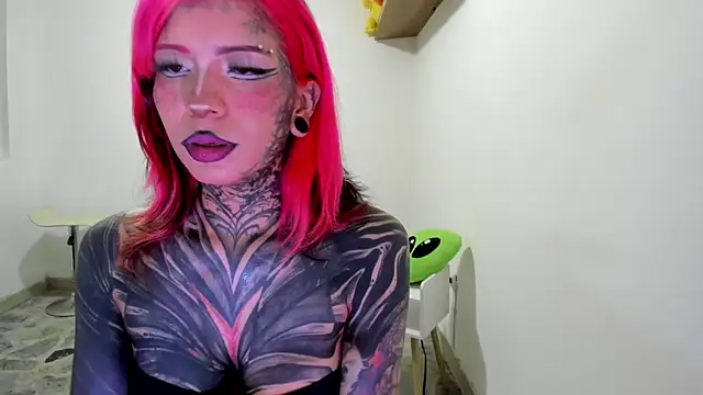 Nickidoll66  online show from 06-22-26, 11:35
