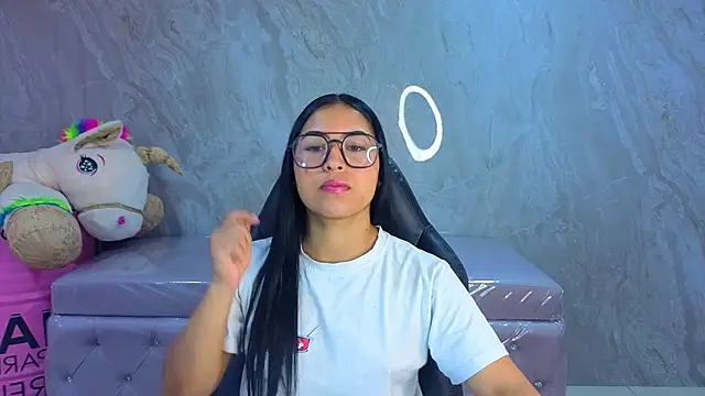 lia x a online show from 06-08-26, 01:00