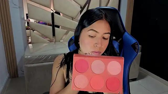 lia x a online show from 06-25-26, 01:48