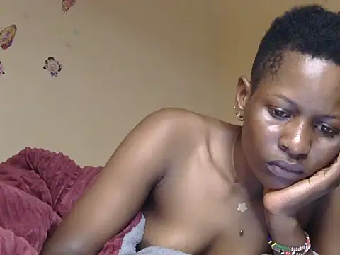 Snapshot of lunah_sexxy chatting on 06-09-26, 07:53 lunah sexxy online show from 06-09-26, 07:53