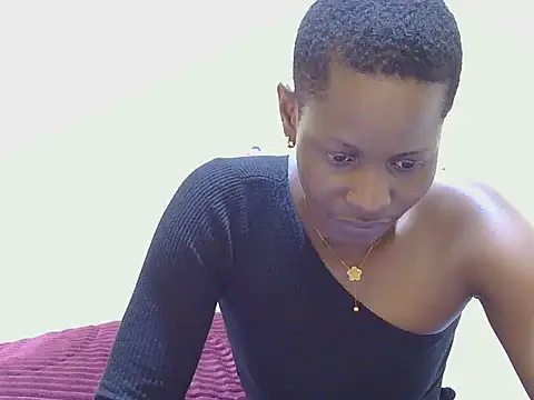 Snapshot of lunah_sexxy chatting on 07-18-26, 11:30 lunah sexxy online show from 07-18-26, 11:30